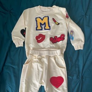 Cute little girls sweat suit!